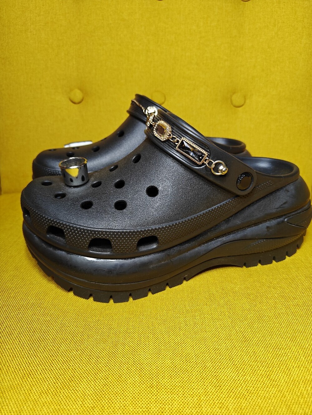 CROCS Mega Crush Rebel Rebel Clog Black Slip On Unisex Comfort Sandals W 10, M 8